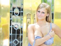 Alice is pretty in blue