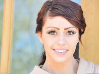 Leggy Shay looks stunning