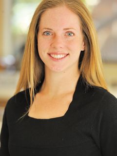 Elyse the bad secretary