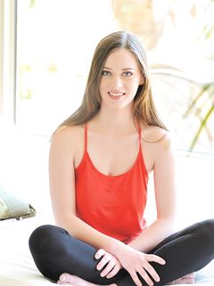 Natalie in flex stretch