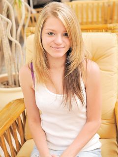 Marianna gets naked and plays